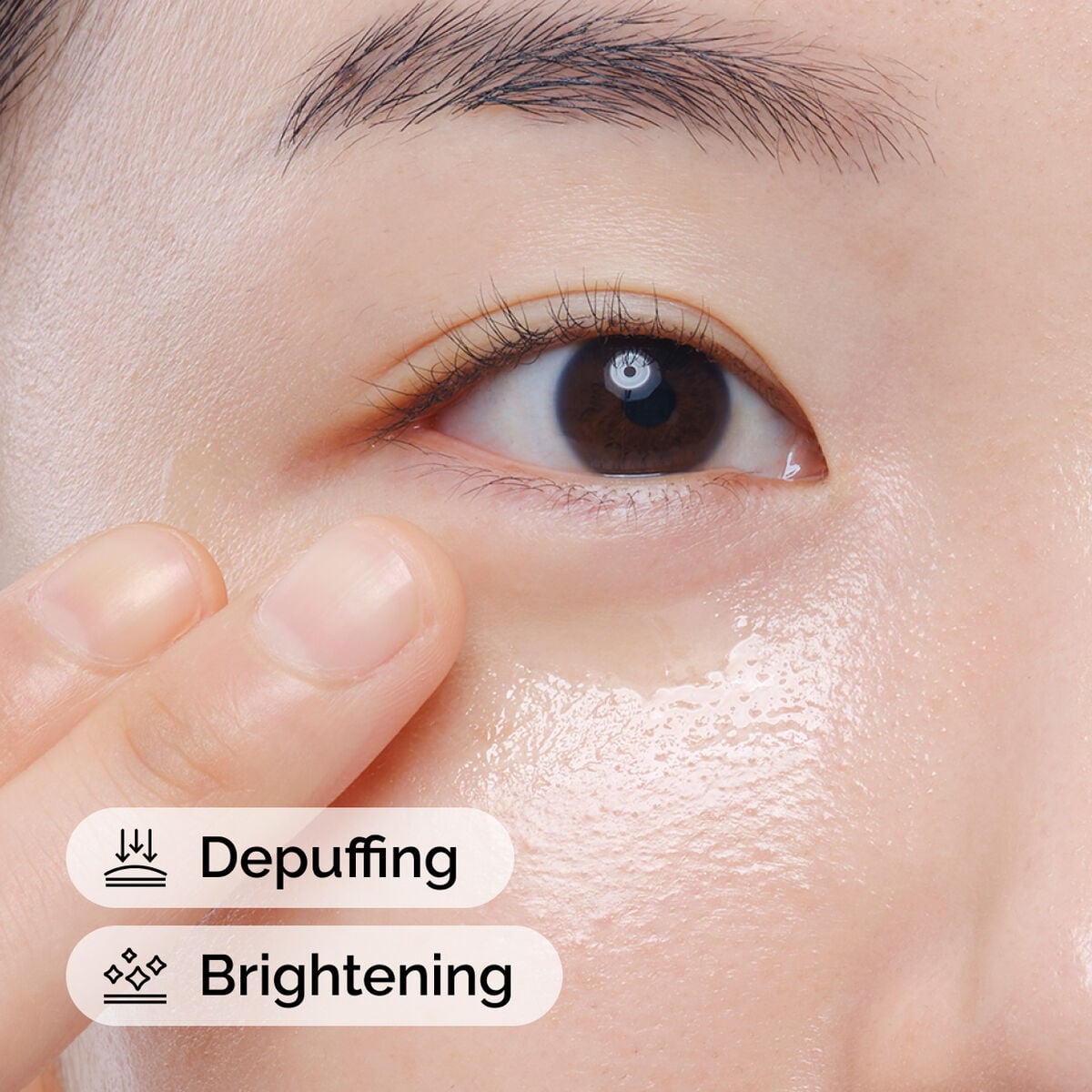 caffeine-solution-5-egcg-eye-serum-a6 ord-caffeine-solution-egcg-model-application-with-benefits.jpg
