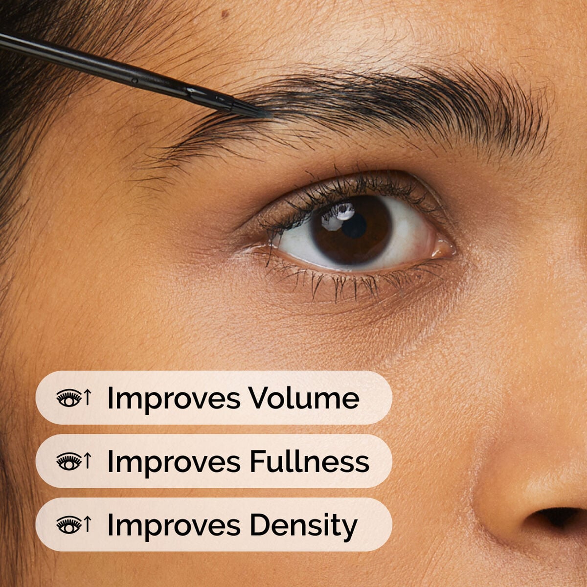 multi-peptide-lash-and-brow-serum-u2 ord-multi-peptide-lash-brow-model-application-with-benefits.jpg